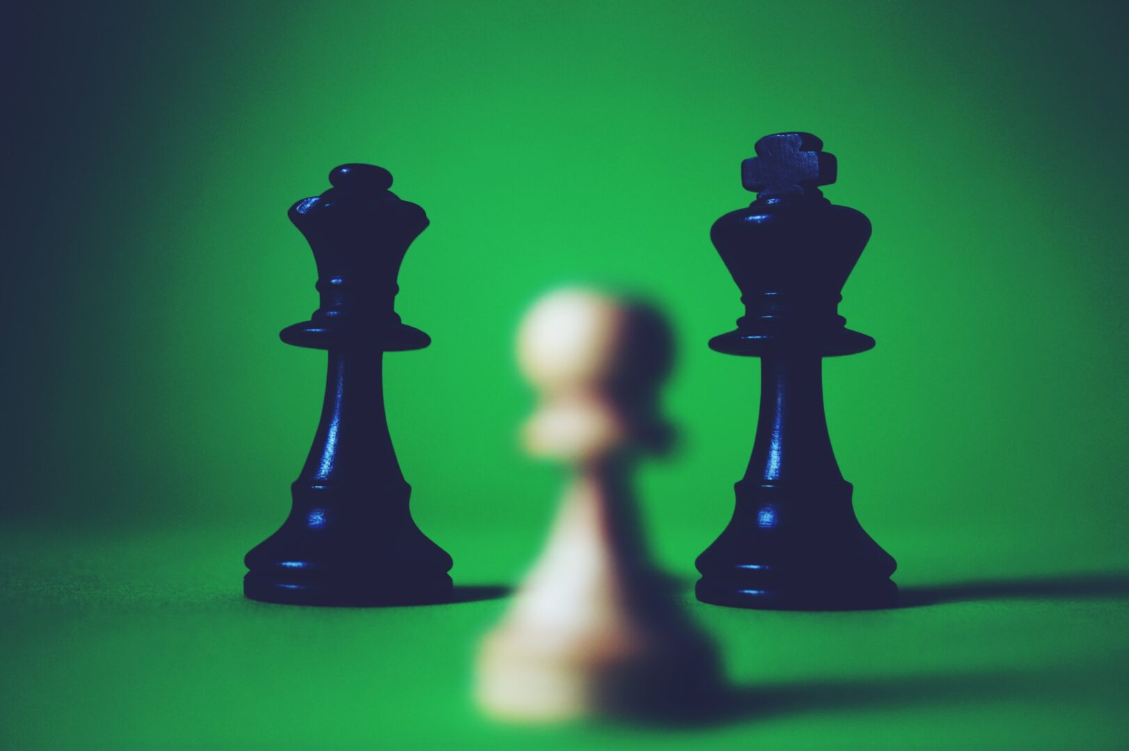 chess-chess-pieces-depth-of-field-136350